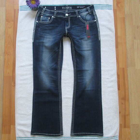 New ROCK & ROLL Cowgirl Jeans Size 33 Low Rise Dark Blue Bootcut Denim - Picture 3 of 12